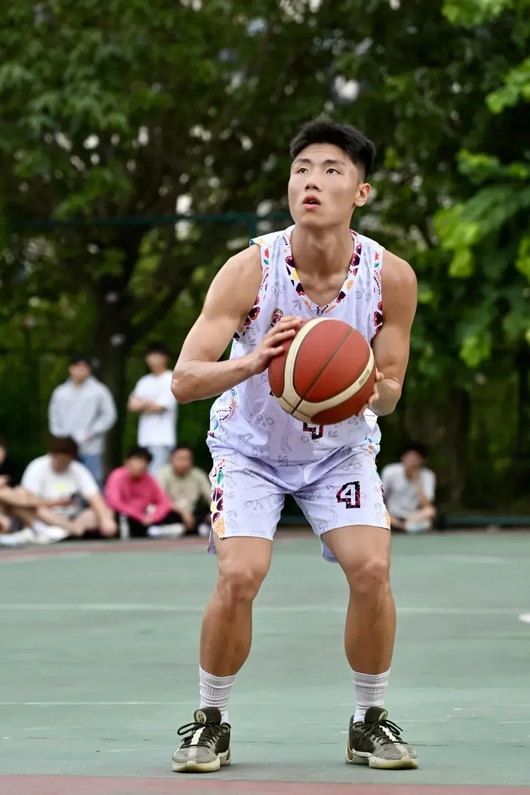 如何通过合理的营养补充来支持篮球恢复训练?_1
